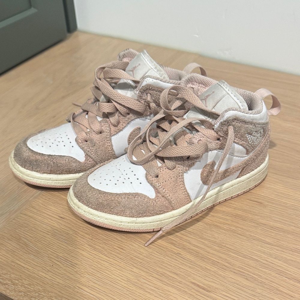 Kids' Pink and White Suede Jordan 1s - 11.5c